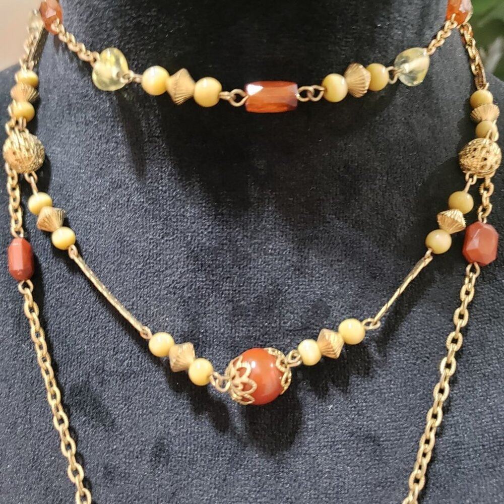 Women Fashion Triple Layer Beaded Charm Pendant Necklace with Lobster Clasp - Picture 3 of 6